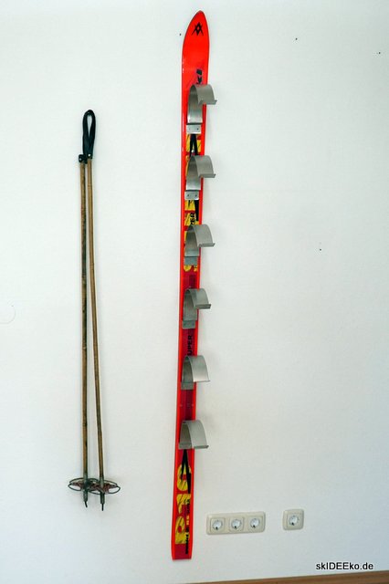 Cap-Holder-Ski "Roter Farbklecks" – Bild 7