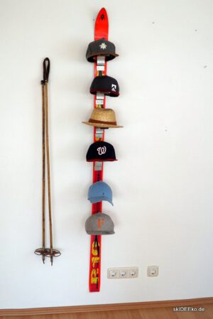 Cap-Holder-Ski „Roter Farbklecks“