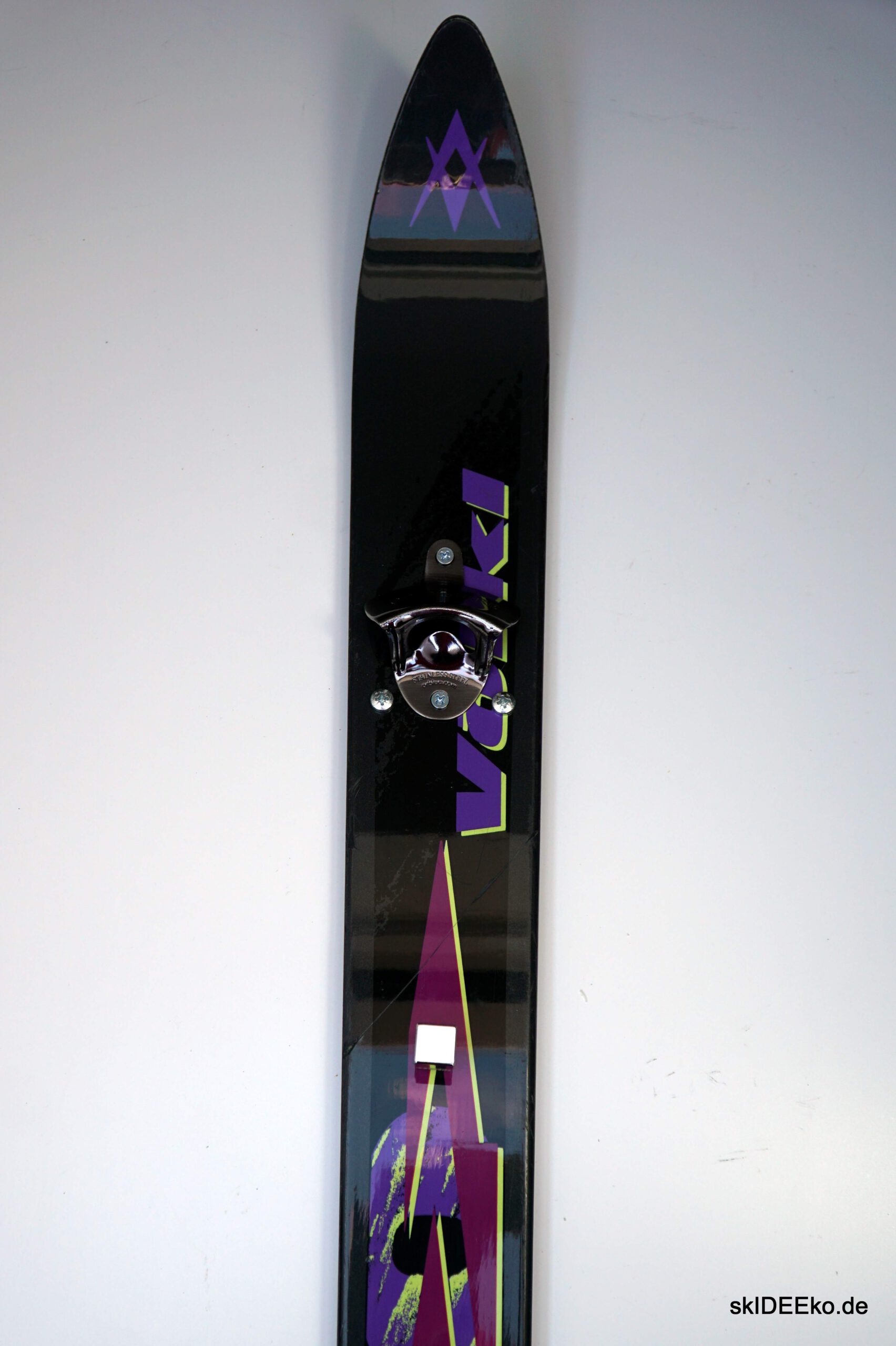 Flaschenöffner-Ski "Schwarze Piste" – Bild 10