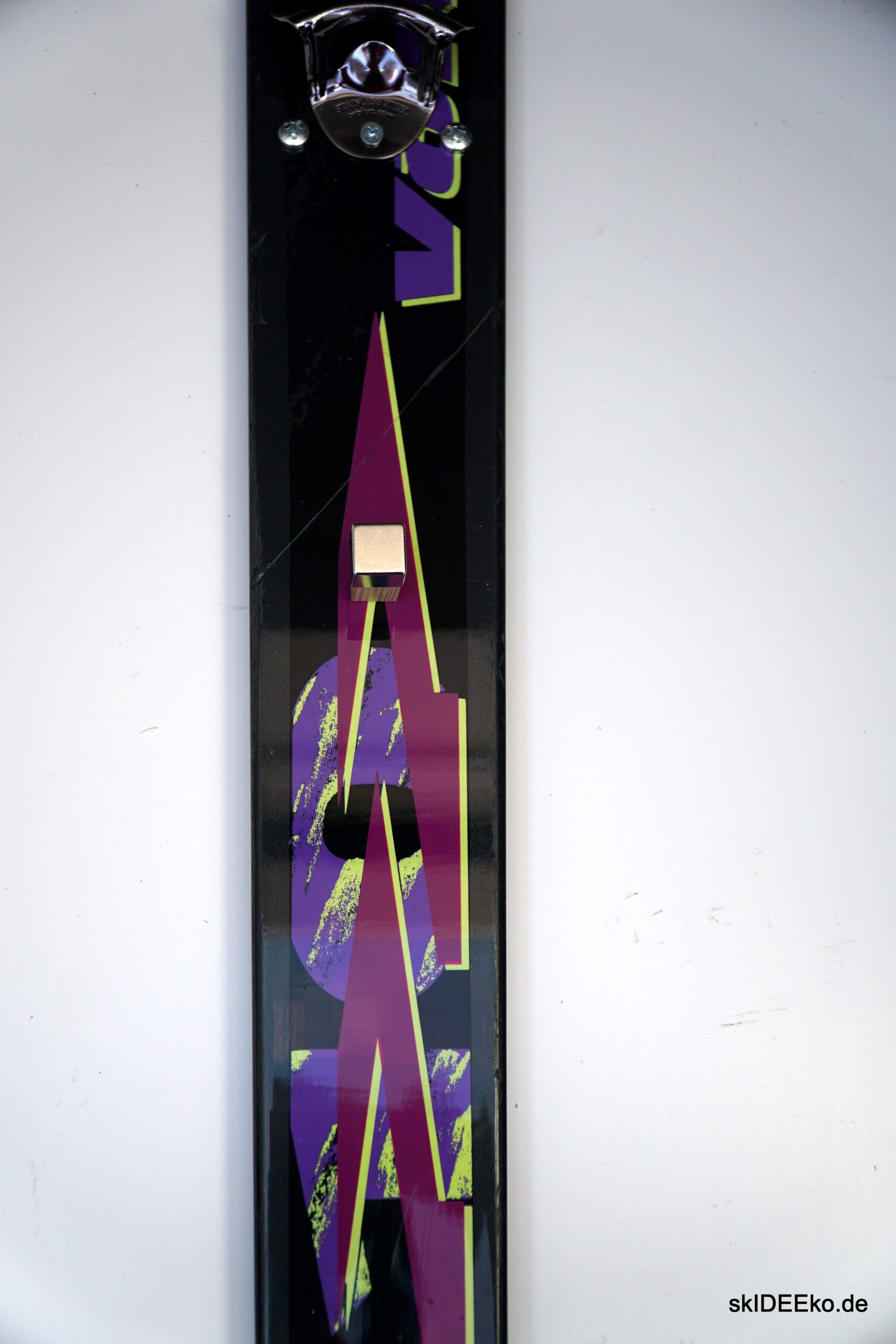 Flaschenöffner-Ski "Schwarze Piste" – Bild 6