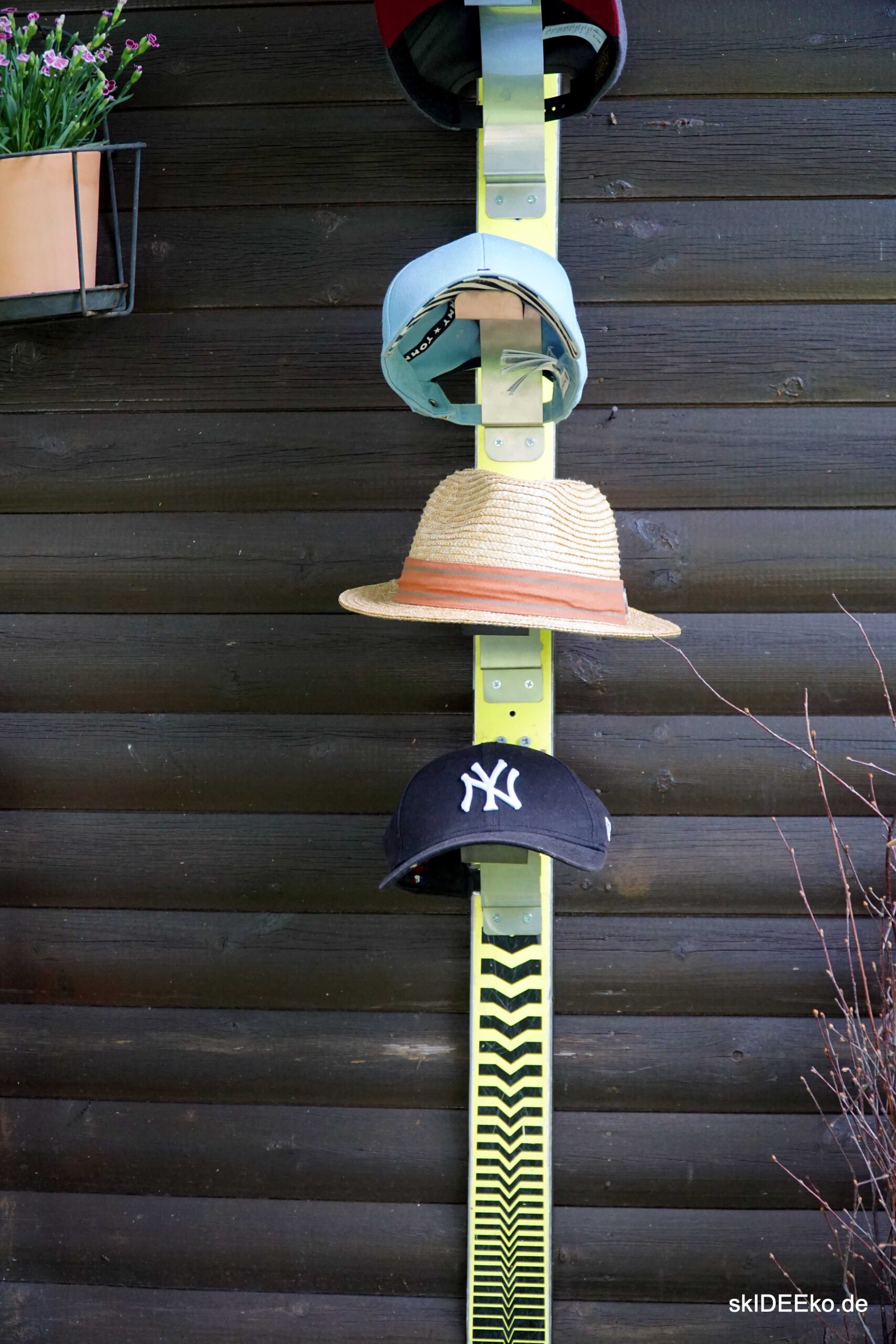 Cap-Holder-Ski "Yellow Tiger" – Bild 2