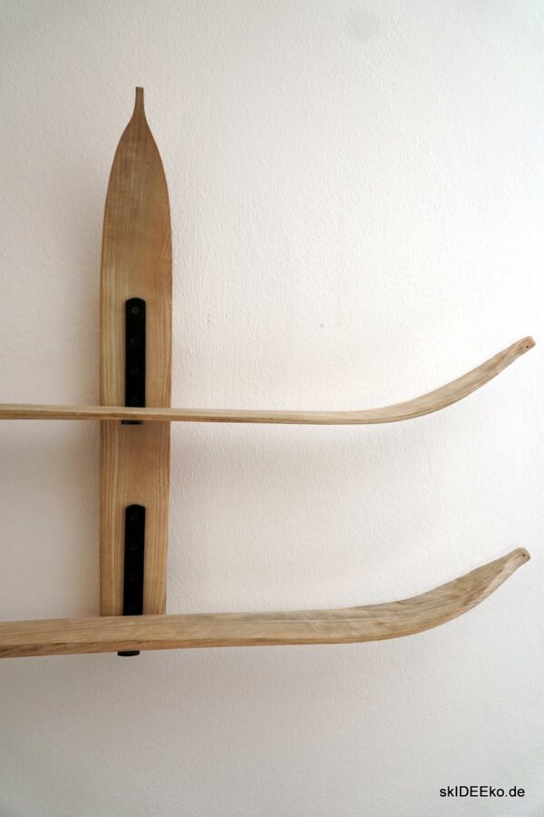 Ski-Regal "Deluxe" – Bild 17